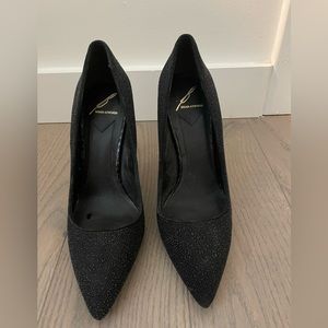 Holiday heels!! Black sparkly pump